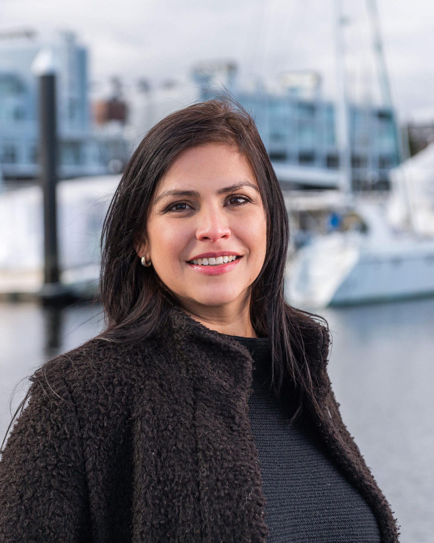 Yahira Llavona – Controller